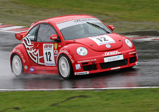 volkswagen-new-beetle-race-car-7.jpg