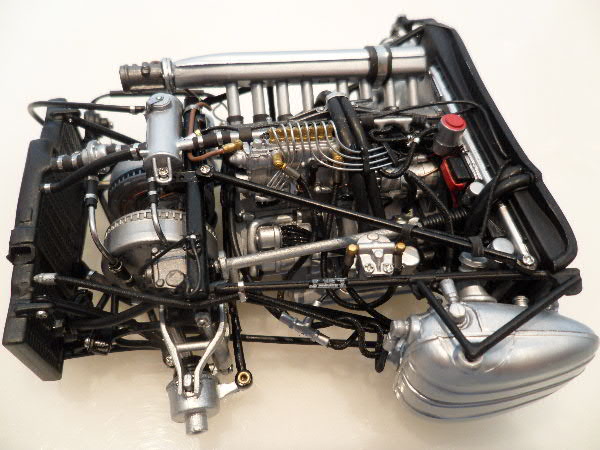 300 SLR engine