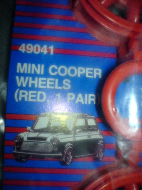 Mini Cooper Rims (Red Ver.) 2.JPG